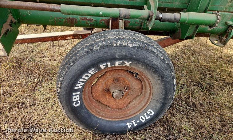 image for item EB8273 John Deere 915 rigid head