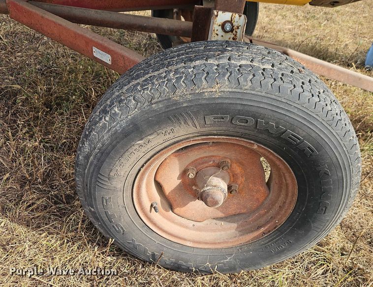 image for item EB8273 John Deere 915 rigid head