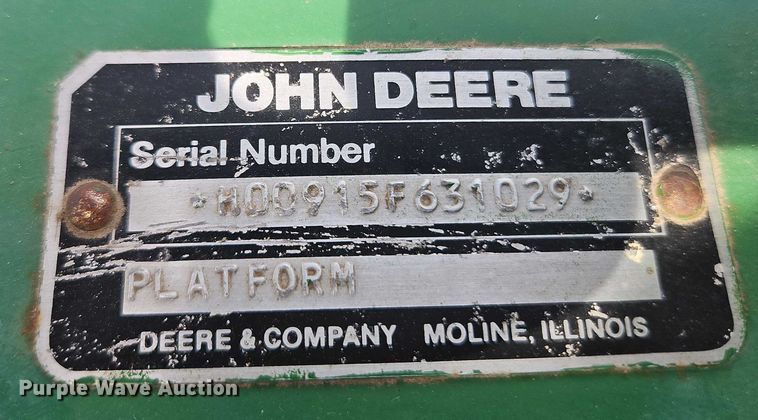 image for item EB8273 John Deere 915 rigid head