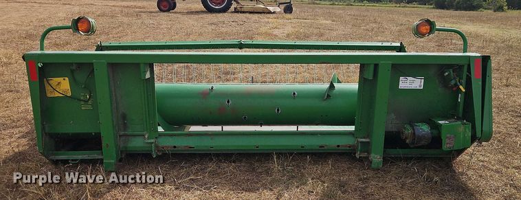 image for item EB8275 John Deere 912 pickup head