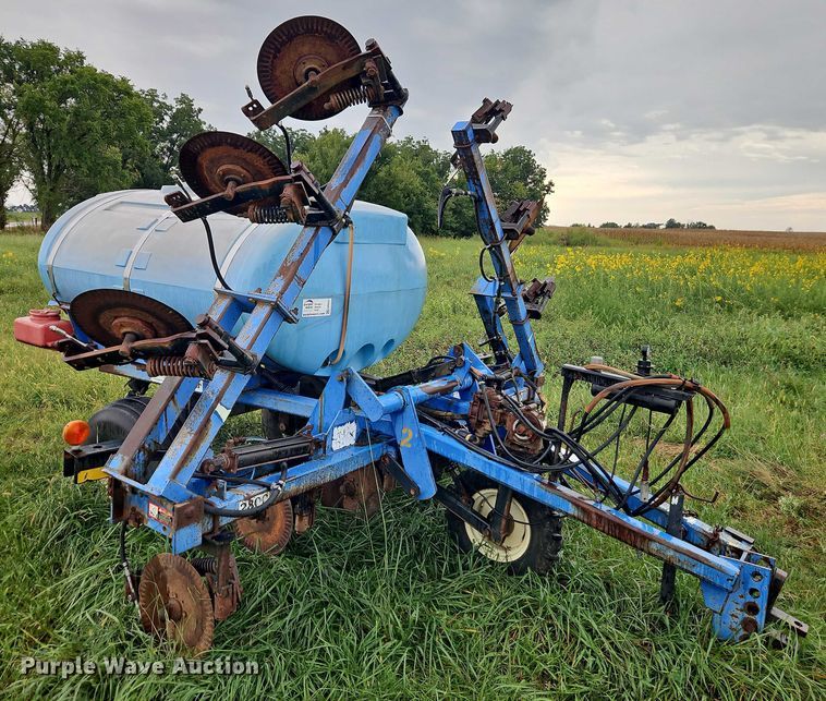 image for item EB8321 Case 2800 liquid fertilizer applicator