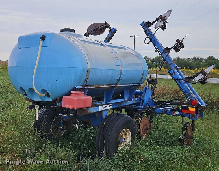 image for item EB8321 Case 2800 liquid fertilizer applicator