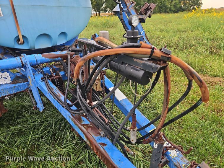 image for item EB8321 Case 2800 liquid fertilizer applicator