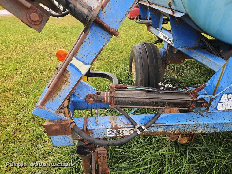 image for item EB8321 Case 2800 liquid fertilizer applicator