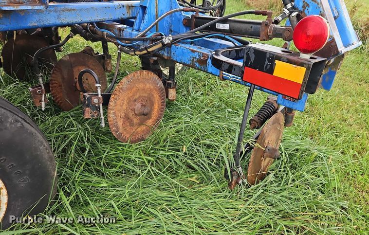 image for item EB8321 Case 2800 liquid fertilizer applicator