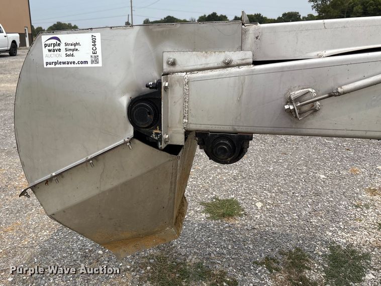 image for item EC4407 Adams BLO-24-54 fertilizer conveyor