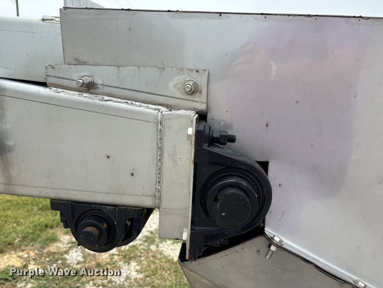 image for item EC4407 Adams BLO-24-54 fertilizer conveyor