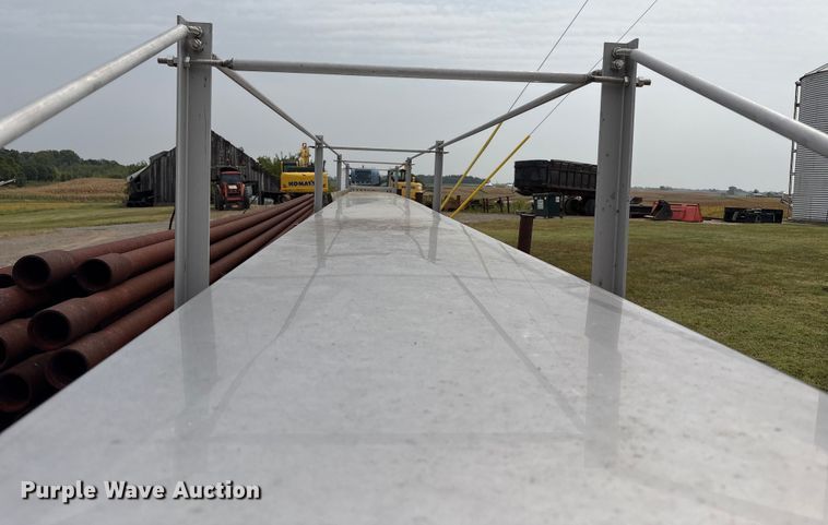 image for item EC4407 Adams BLO-24-54 fertilizer conveyor