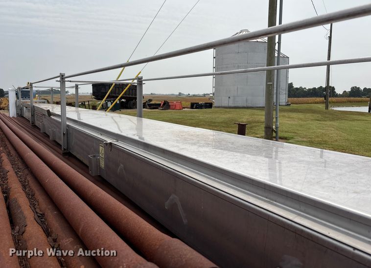 image for item EC4407 Adams BLO-24-54 fertilizer conveyor