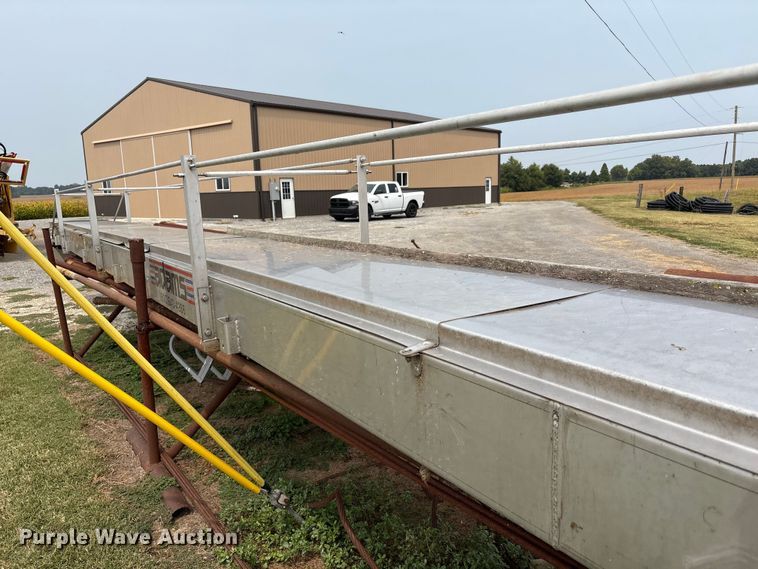 image for item EC4407 Adams BLO-24-54 fertilizer conveyor