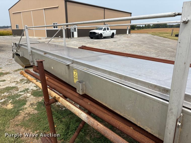 image for item EC4407 Adams BLO-24-54 fertilizer conveyor