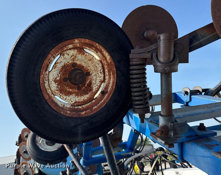 image for item ED1505 DMI 3200 NH3 applicator