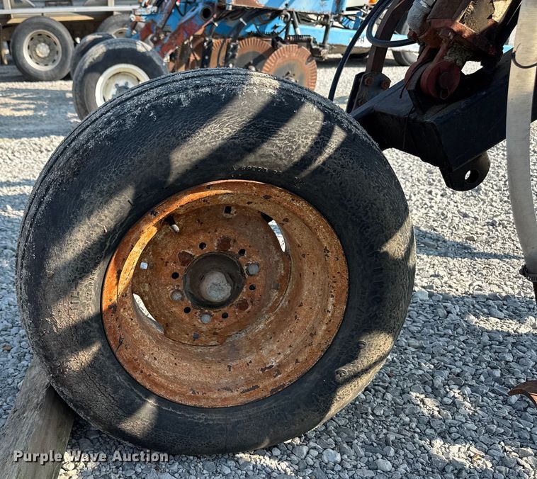 image for item ED1505 DMI 3200 NH3 applicator