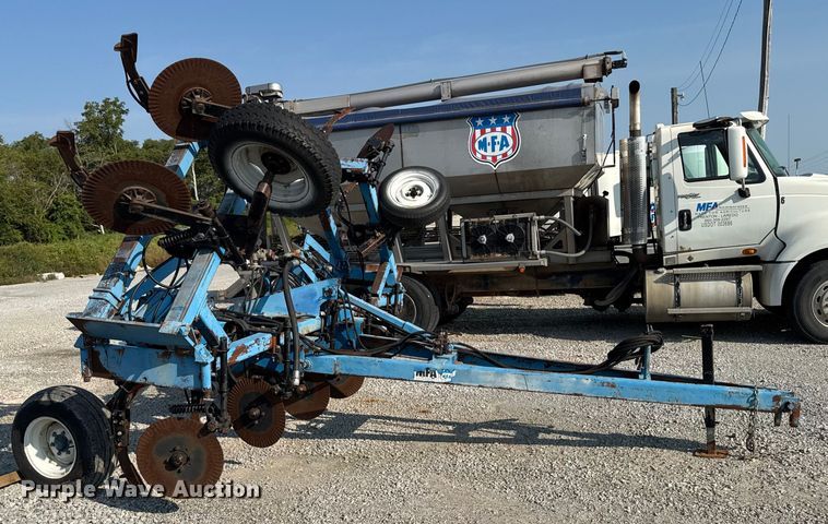 image for item ED1506 JT Industries GME550 NH3 applicator