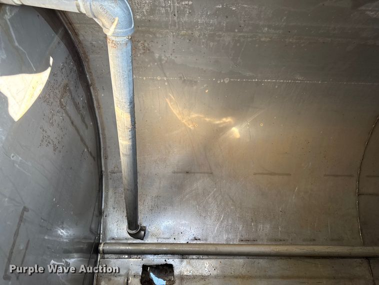 image for item ED1516 (7) stainless steel tanks