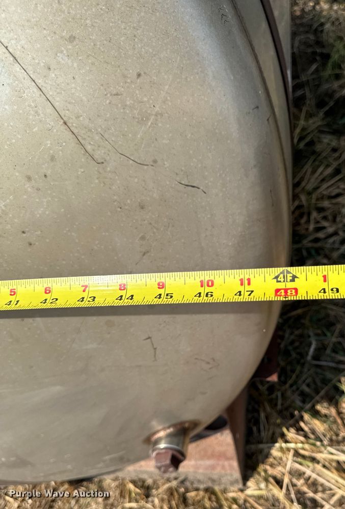 image for item ED1516 (7) stainless steel tanks