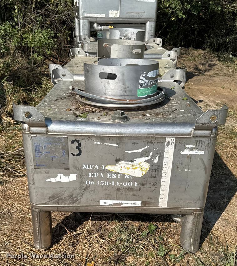 image for item ED1516 (7) stainless steel tanks