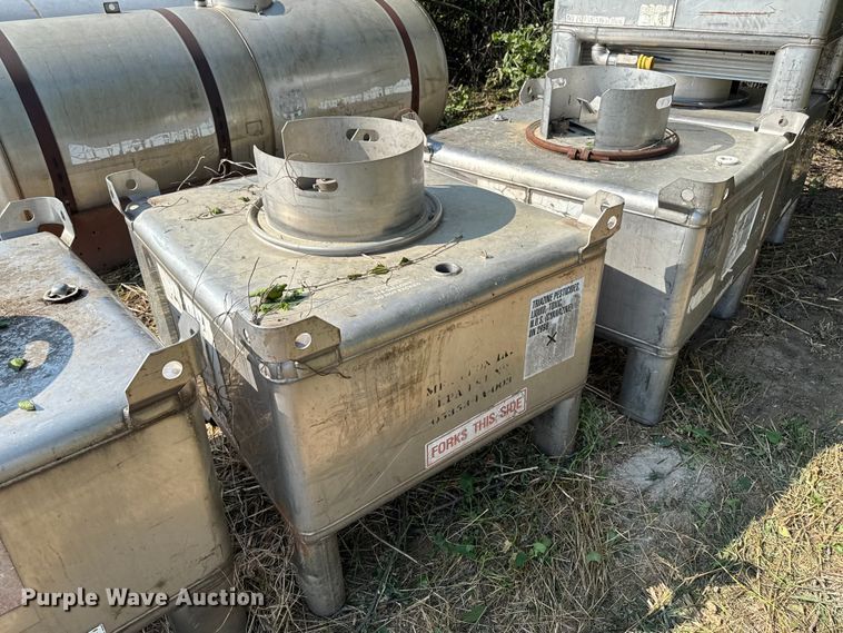 image for item ED1516 (7) stainless steel tanks