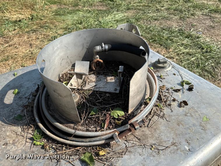 image for item ED1516 (7) stainless steel tanks