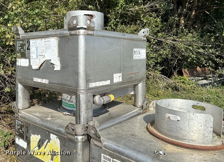image for item ED1516 (7) stainless steel tanks
