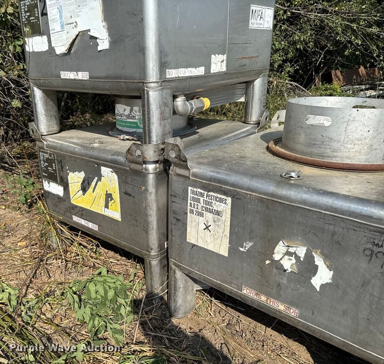 image for item ED1516 (7) stainless steel tanks