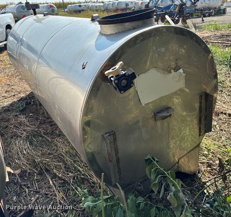 image for item ED1516 (7) stainless steel tanks