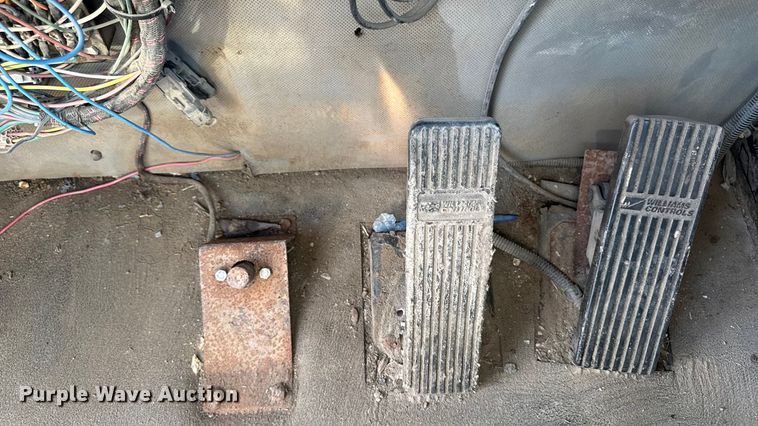 image for item ED1517 Case FLX4300 spreader