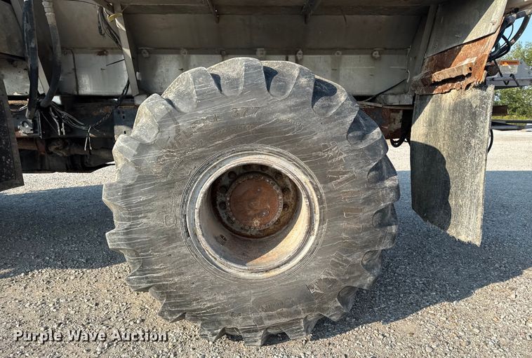 image for item ED1517 Case FLX4300 spreader