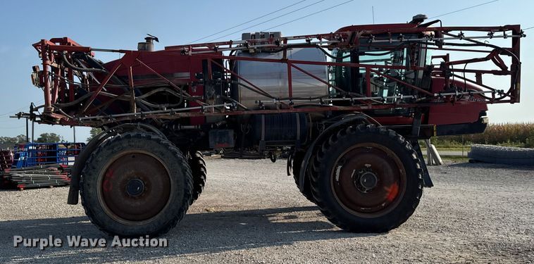image for item ED1518 2011 Case 4420 Patriot sprayer