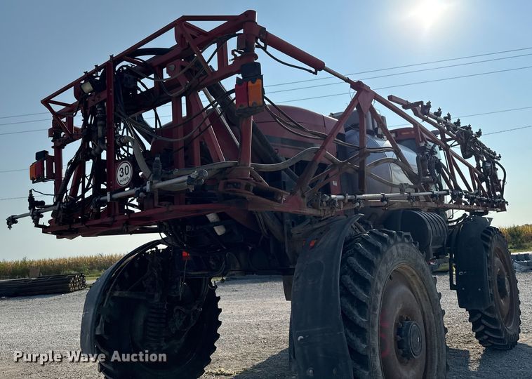 image for item ED1518 2011 Case 4420 Patriot sprayer