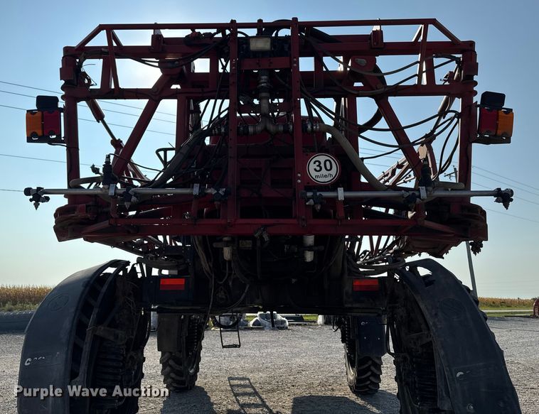 image for item ED1518 2011 Case 4420 Patriot sprayer