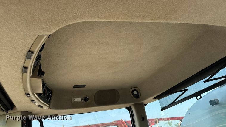 image for item ED1518 2011 Case 4420 Patriot sprayer