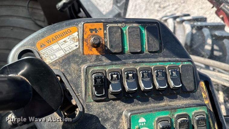 image for item ED1518 2011 Case 4420 Patriot sprayer