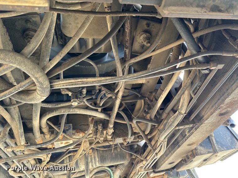 image for item ED1518 2011 Case 4420 Patriot sprayer