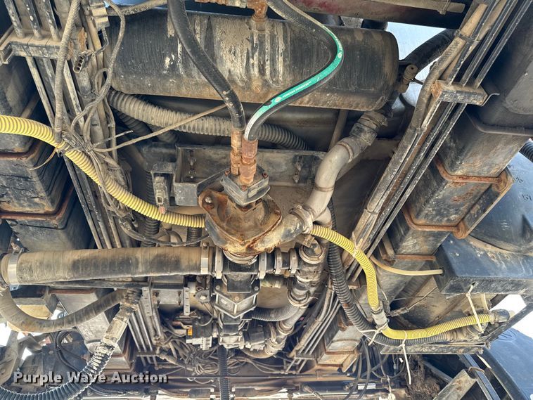 image for item ED1518 2011 Case 4420 Patriot sprayer