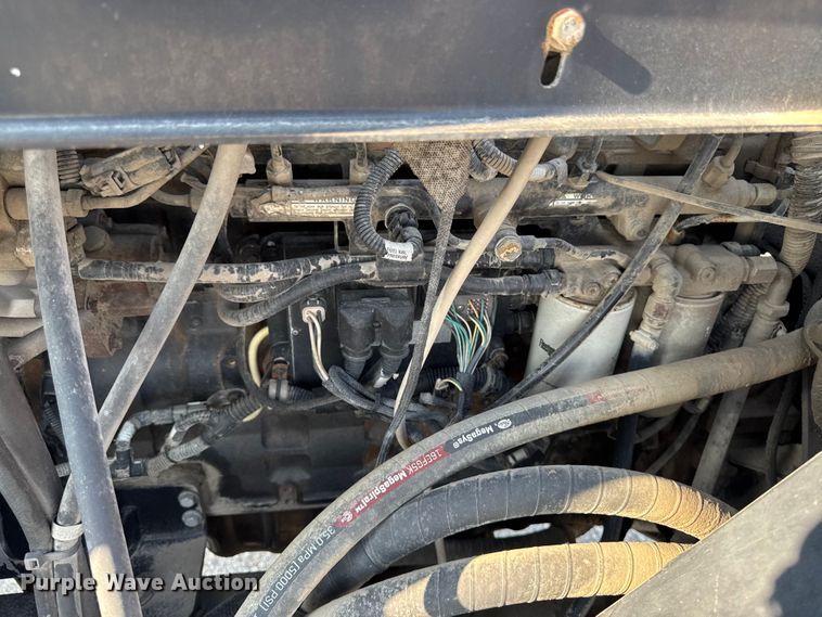 image for item ED1518 2011 Case 4420 Patriot sprayer