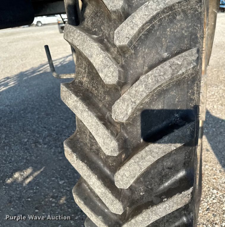 image for item ED1518 2011 Case 4420 Patriot sprayer