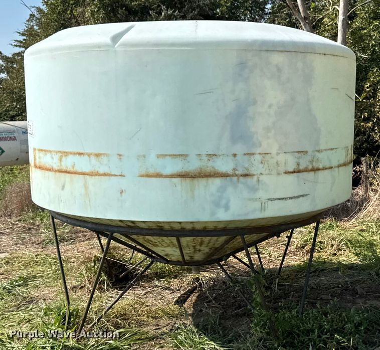 image for item ED1519 Poly tank