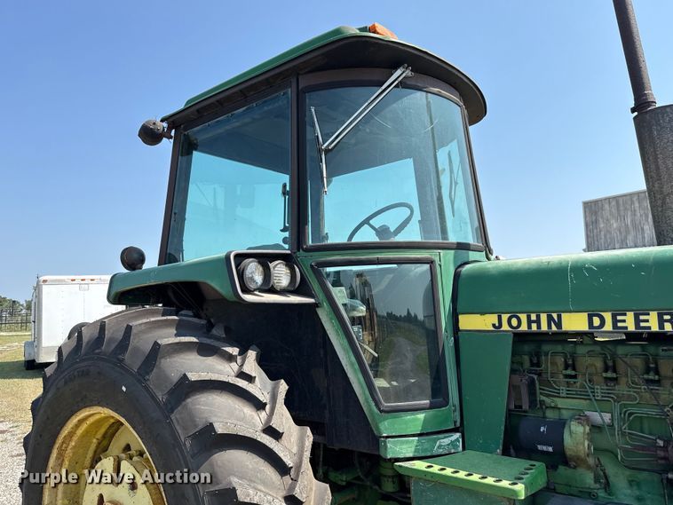 image for item ED5909 1980 John Deere 4240 tractor