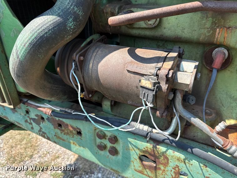 image for item ED5909 1980 John Deere 4240 tractor