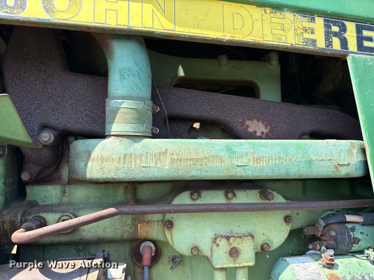image for item ED5909 1980 John Deere 4240 tractor