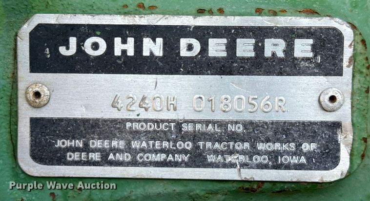 image for item ED5909 1980 John Deere 4240 tractor