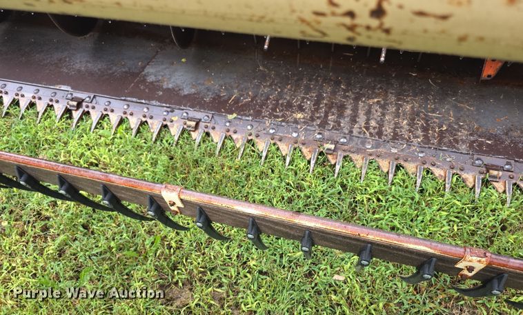 image for item EF3804 Gleaner M2 combine