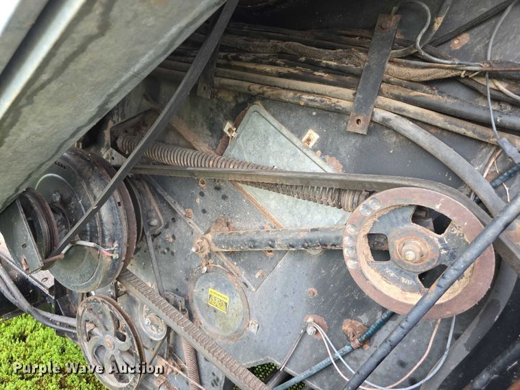 image for item EF3804 Gleaner M2 combine