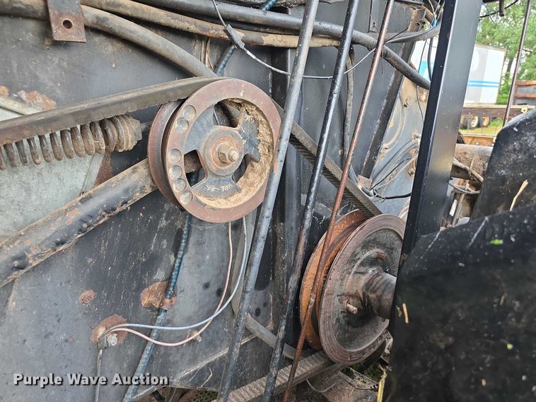 image for item EF3804 Gleaner M2 combine