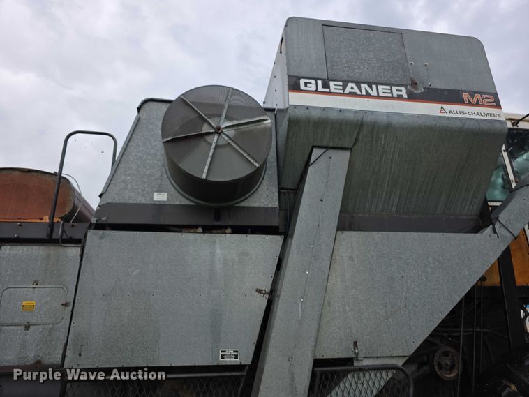 image for item EF3804 Gleaner M2 combine