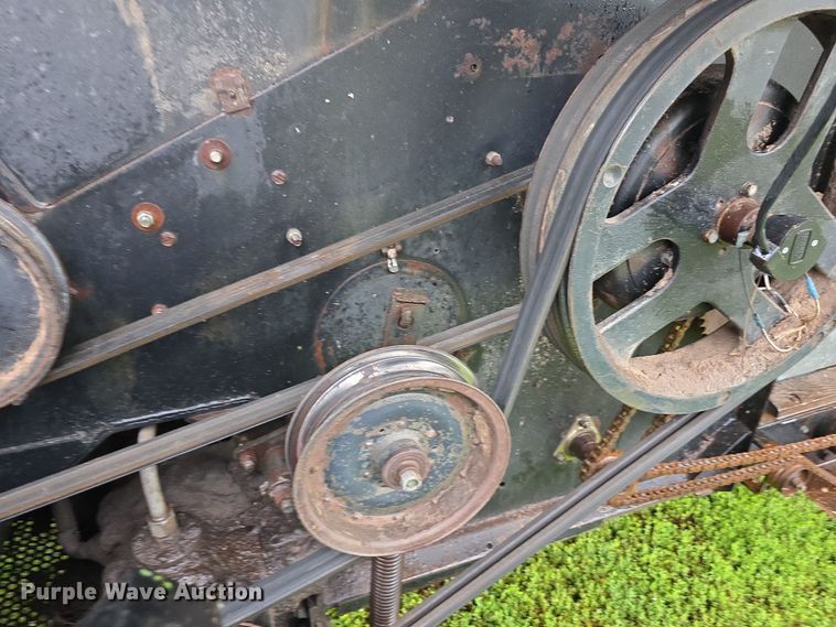 image for item EF3804 Gleaner M2 combine