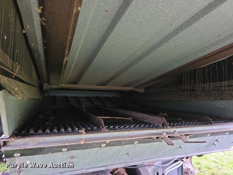 image for item EF3804 Gleaner M2 combine