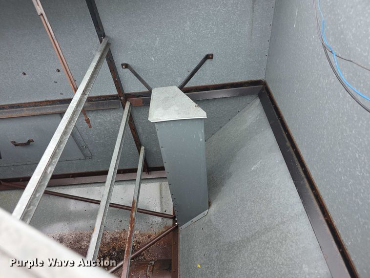 image for item EF3804 Gleaner M2 combine