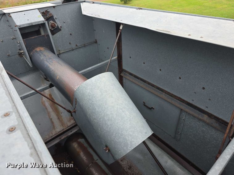 image for item EF3804 Gleaner M2 combine